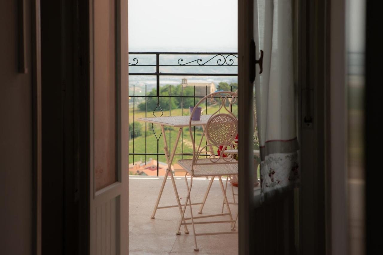 La Casa Del Gelsomino Apartment Acquaviva Picena Bagian luar foto